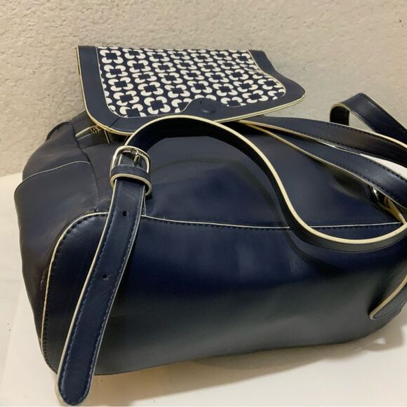 VERA BRADLEY Drawstring Backpack In Navy Blue Faux Leather Vegan main image 11